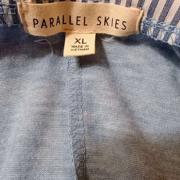 EUC: Parallel Skies Sze XL Blue V-Neck Tie Front Top - Picture 3 of 5